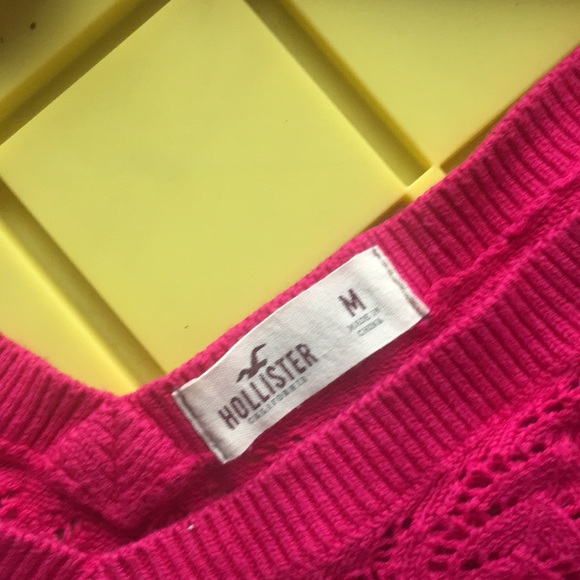 Holister megenta crop sweater - Picture 2 of 2